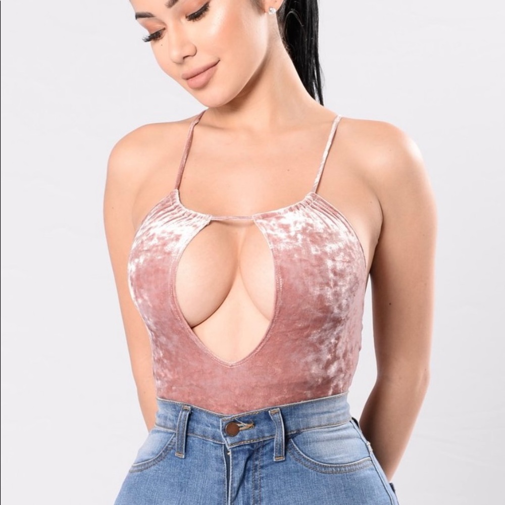 Fashion Nova Velvet Bodysuit Mauve